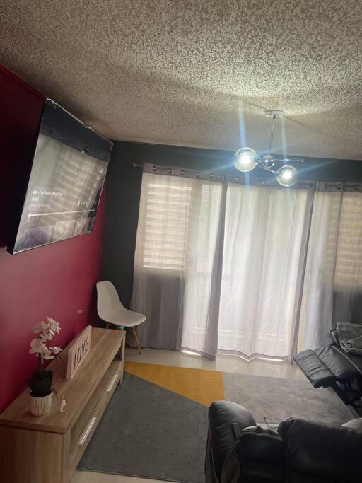 New Kingston Retreat Apartment Екстериор снимка